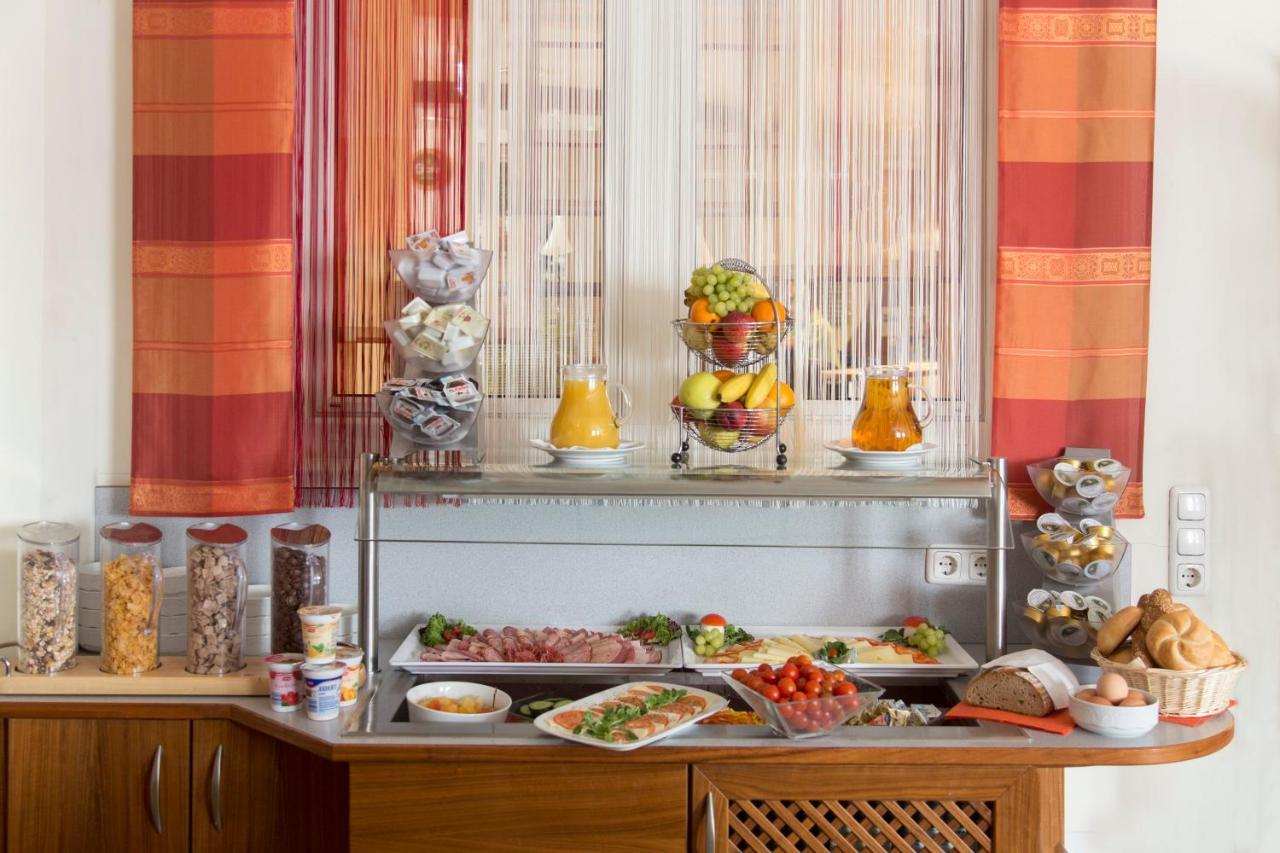 Fair-Price-Hotel Bad Waltersdorf Esterno foto